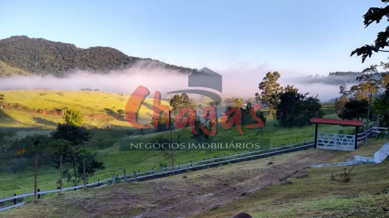 Imagem Chácara com 4 Quartos à Venda, 200 m² em Varjão - Paraibuna