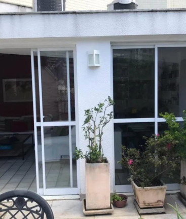 Imagem Cobertura com 2 Quartos à Venda, 192 m² em Lagoa - Rio De Janeiro Imagem Cobertura com 2 Quartos à Venda, 192 m² em Lagoa - Rio De Janeiro