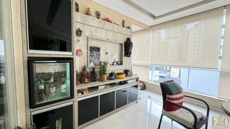 Imagem Apartamento com 4 Quartos à Venda, 193 m² em Meia Praia - Itapema