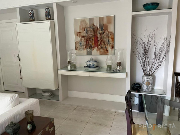 Imagem Apartamento com 4 Quartos à Venda, em Lagoa - Rio De Janeiro Imagem Apartamento com 4 Quartos à Venda, em Lagoa - Rio De Janeiro