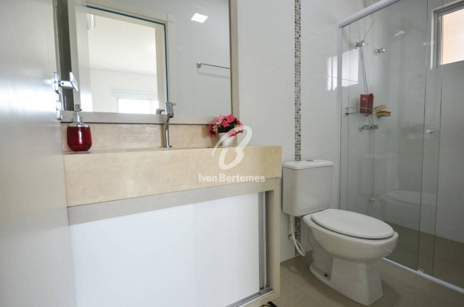Imagem Apartamento com 3 Quartos para Temporada, em Mariscal - Bombinhas Imagem Apartamento com 3 Quartos para Temporada, em Mariscal - Bombinhas