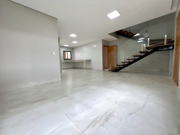 Imagem Sobrado com 4 Quartos à Venda, 160 m² em Vila Rosa - Goiânia
