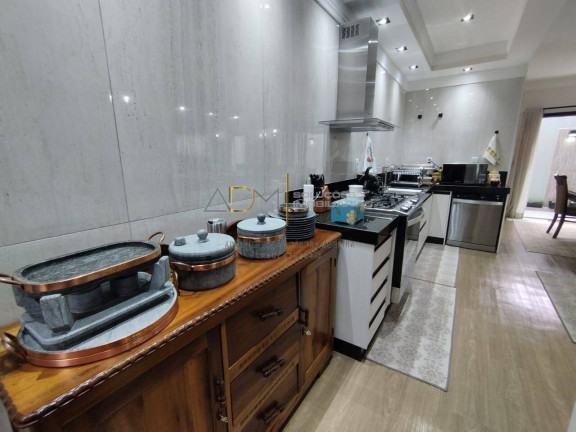 Imagem Casa com 3 Quartos à Venda, 200 m² em Centro - Botucatu