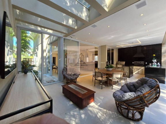 Imagem Casa de Condomínio com 6 Quartos à Venda, 455 m² Imagem Casa de Condomínio com 6 Quartos à Venda, 455 m²
