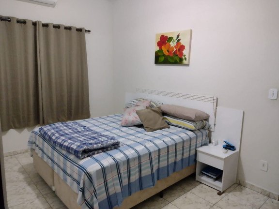 Imagem Casa com 3 Quartos à Venda,  em Residencial Arco-íris - Pindamonhangaba