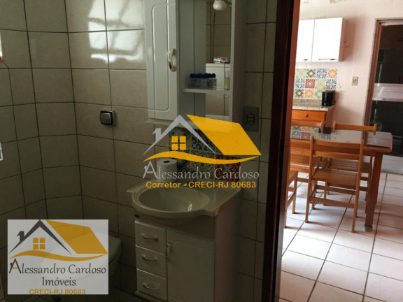 Imagem Casa com 3 Quartos à Venda, 140 m²