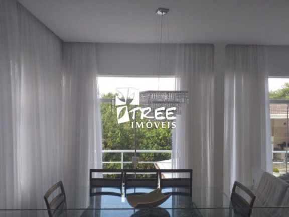 Imagem Casa com 3 Quartos à Venda, 320 m² em Arujá Country Club - Arujá Imagem Casa com 3 Quartos à Venda, 320 m² em Arujá Country Club - Arujá
