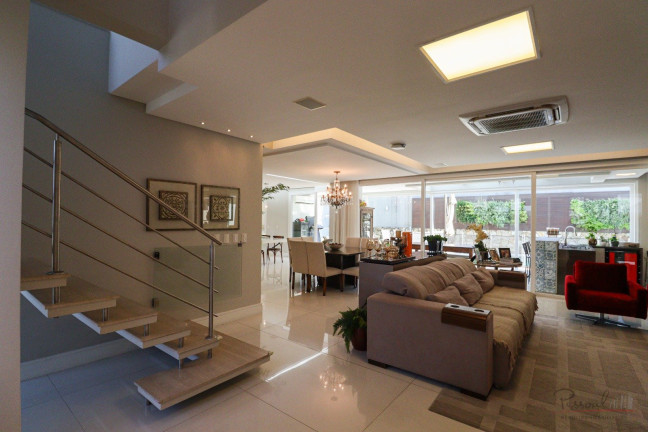 Imagem Casa com 4 Quartos à Venda, 339 m² em João Paulo - Florianópolis Imagem Casa com 4 Quartos à Venda, 339 m² em João Paulo - Florianópolis