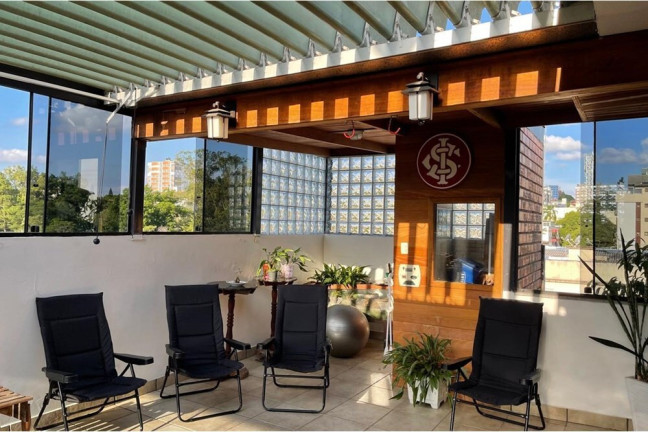 Imagem Cobertura com 3 Quartos à Venda, 245 m² em Passo Da Areia - Porto Alegre
