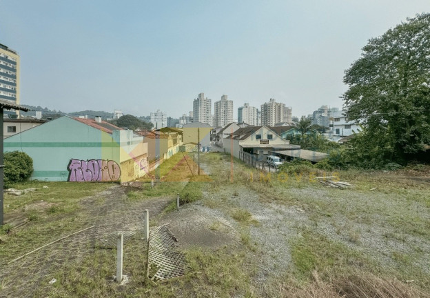 Imagem Imóvel à Venda, 1.402 m² em Victor Konder - Blumenau Imagem Imóvel à Venda, 1.402 m² em Victor Konder - Blumenau