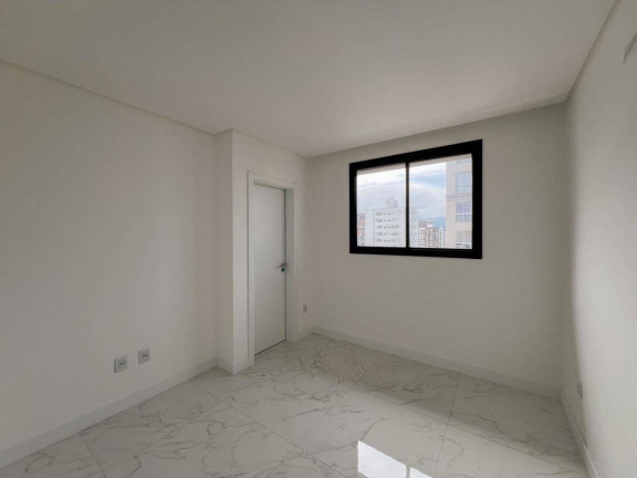Imagem Apartamento com 3 Quartos à Venda, 108 m² em Meia Praia - Itapema