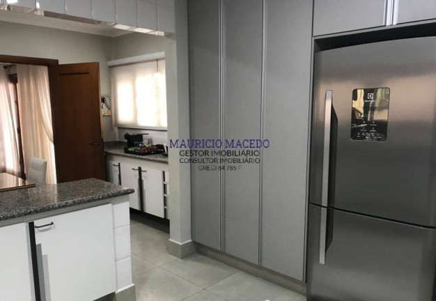 Imagem Casa com 4 Quartos à Venda, 360 m² em Alphaville - Santana De Parnaíba Imagem Casa com 4 Quartos à Venda, 360 m² em Alphaville - Santana De Parnaíba