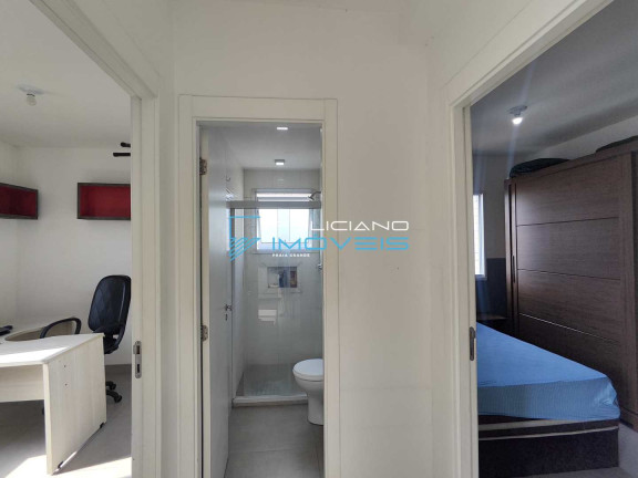 Imagem Apartamento com 2 Quartos à Venda, 47 m² em Ocian - Praia Grande