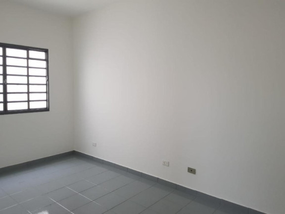 Imagem Casa com 11 Quartos à Venda, 253 m² em Socorro - São Paulo Imagem Casa com 11 Quartos à Venda, 253 m² em Socorro - São Paulo