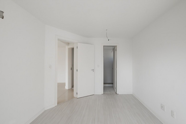 Imagem Imóvel com 1 Quarto à Venda, 53 m² em Passo Da Areia - Porto Alegre Imagem Imóvel com 1 Quarto à Venda, 53 m² em Passo Da Areia - Porto Alegre