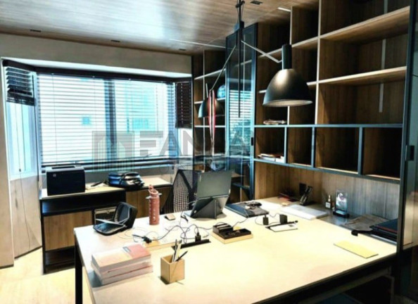 Imagem Imóvel com 3 Quartos à Venda, 200 m² em Cerqueira César - São Paulo