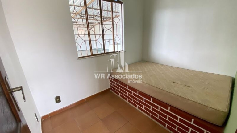 Imagem Casa com 4 Quartos à Venda, 480 m²
