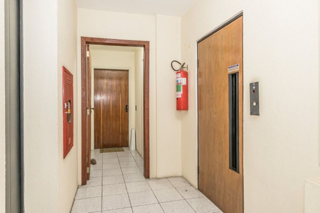 Imagem Imóvel com 3 Quartos à Venda, 109 m² em Floresta - Porto Alegre
