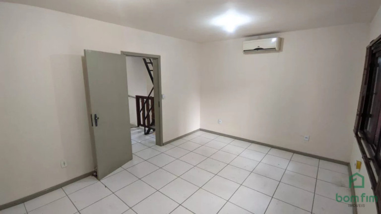 Imagem Casa com 3 Quartos para Alugar, 152 m² em Menino Deus - Porto Alegre Imagem Casa com 3 Quartos para Alugar, 152 m² em Menino Deus - Porto Alegre