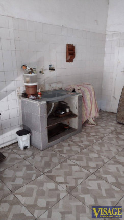 Casa com 1 Quarto à Venda,  em Pq. Santo Antonio - Jacareí