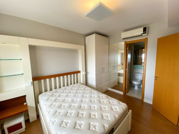 Imagem Apartamento com 1 Quarto para Alugar, 50 m² em Três Figueiras - Porto Alegre