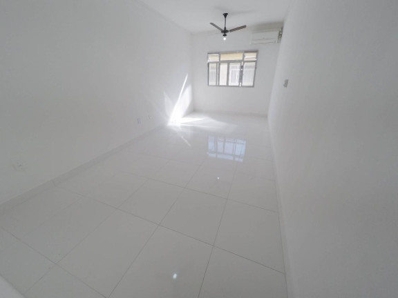 Imagem Kitnet à Venda, 34 m² em Canto Do Forte - Praia Grande Imagem Kitnet à Venda, 34 m² em Canto Do Forte - Praia Grande