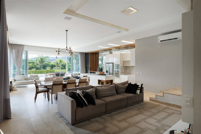 Imagem Casa com 4 Quartos à Venda, 450 m² em Camboriú