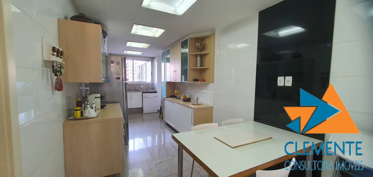Imagem Apartamento com 4 Quartos à Venda, 209 m² em Centro - Belo Horizonte Imagem Apartamento com 4 Quartos à Venda, 209 m² em Centro - Belo Horizonte