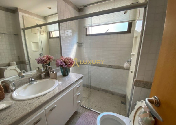 Imagem Imóvel com 4 Quartos à Venda, 178 m² em Belvedere - Belo Horizonte