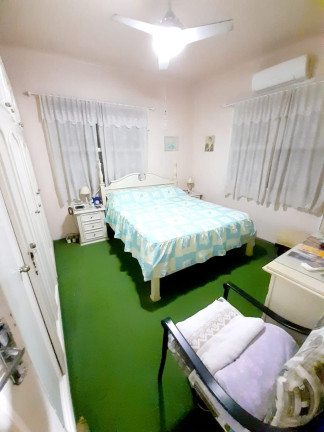 Imagem Casa com 3 Quartos à Venda, 180 m² em Centro - Santa Maria Imagem Casa com 3 Quartos à Venda, 180 m² em Centro - Santa Maria