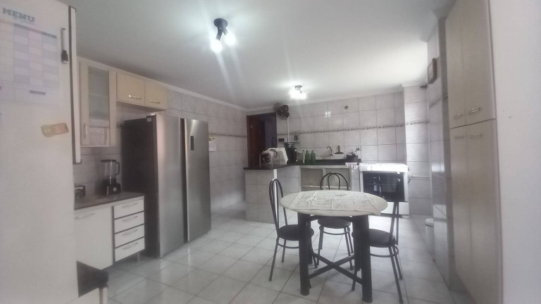 Imagem Casa com 3 Quartos à Venda, 250 m² em Parque Senhor Do Bonfim - Taubaté