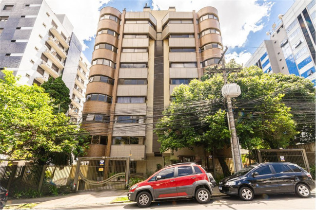 Imóvel com 3 Quartos à Venda,  em Auxiliadora - Porto Alegre