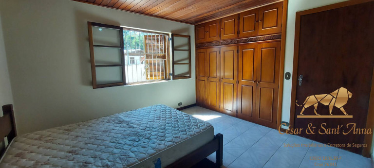 Imagem Casa com 4 Quartos à Venda, 270 m² em Jardim Márcia - Campos Do Jordão