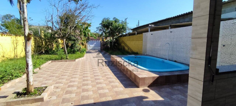 Casa com 2 Quartos à Venda, 300 m² em Parque Verde Mar - Mongaguá