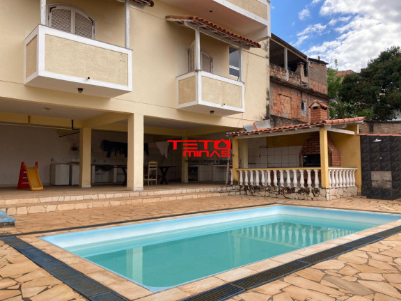 Casa com 4 Quartos à Venda, 478 m² em Federal - São Lourenço