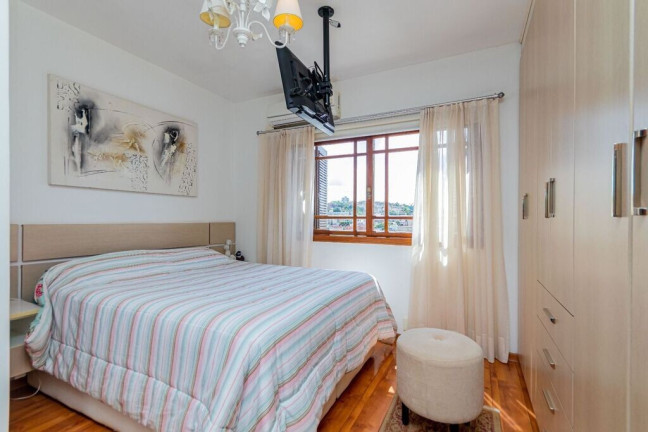 Imagem Apartamento com 3 Quartos à Venda, 119 m² em Medianeira - Porto Alegre