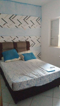 Imagem Casa com 4 Quartos à Venda, 270 m² em Parque São Jorge - Taubaté
