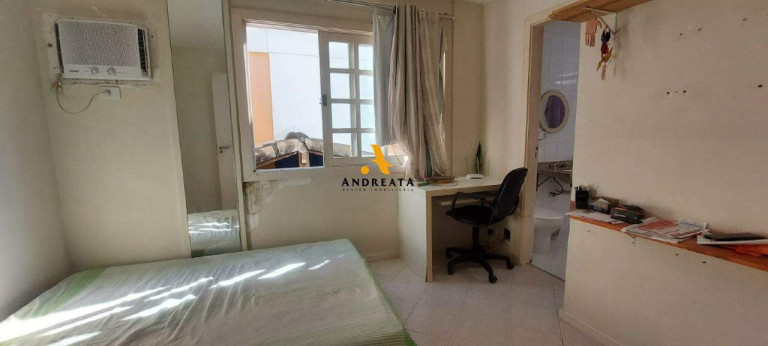 Imagem Casa de Condomínio com 5 Quartos à Venda, 130 m² em Vargem Pequena - Rio De Janeiro