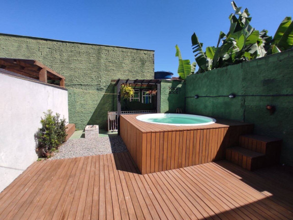 Imagem Casa com 4 Quartos à Venda, em Itacolomi - Balneário Piçarras Imagem Casa com 4 Quartos à Venda, em Itacolomi - Balneário Piçarras