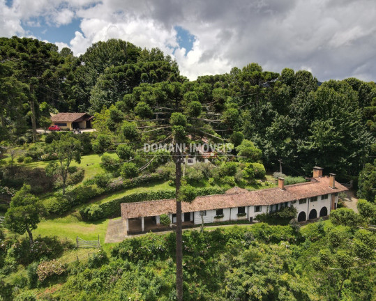 Imagem Imóvel com 3 Quartos à Venda, 950 m² em Região Do Toriba - Campos Do Jordão Imagem Imóvel com 3 Quartos à Venda, 950 m² em Região Do Toriba - Campos Do Jordão