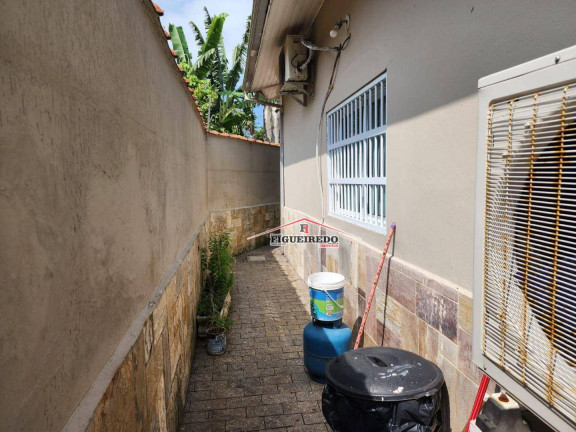 Imagem Casa com 3 Quartos à Venda, 177 m² em Canto Do Forte - Praia Grande