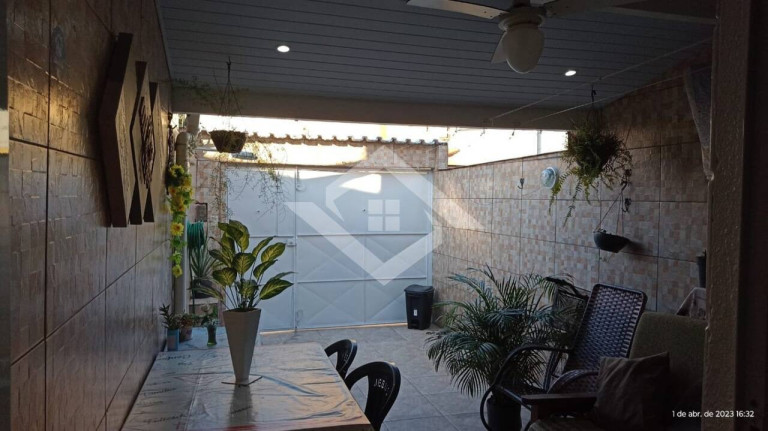 Imagem Casa com 2 Quartos à Venda, 72 m² em Bangu - Rio De Janeiro Imagem Casa com 2 Quartos à Venda, 72 m² em Bangu - Rio De Janeiro