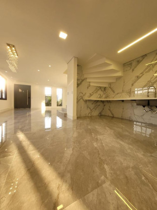 Imagem Casa com 4 Quartos à Venda, 157 m² em Villas Do Jaguari - Santana De Parnaíba Imagem Casa com 4 Quartos à Venda, 157 m² em Villas Do Jaguari - Santana De Parnaíba
