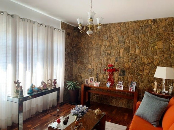 Imagem Casa com 3 Quartos à Venda, 208 m² em Santana - Pindamonhangaba