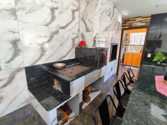 Imagem Casa com 4 Quartos à Venda, 235 m² em Portão - Curitiba
