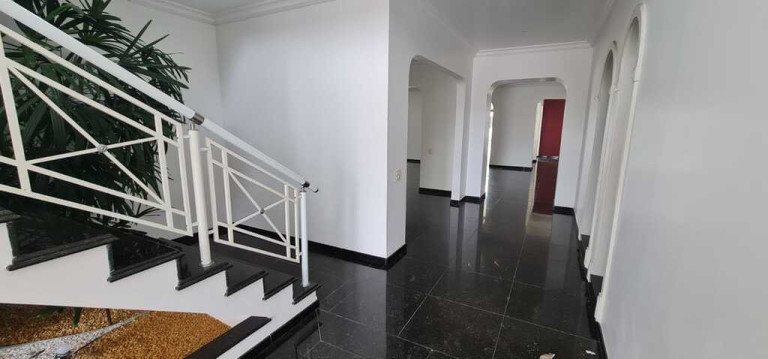 Imagem Casa com 5 Quartos à Venda, em Jardim Acapulco - Guarujá Imagem Casa com 5 Quartos à Venda, em Jardim Acapulco - Guarujá