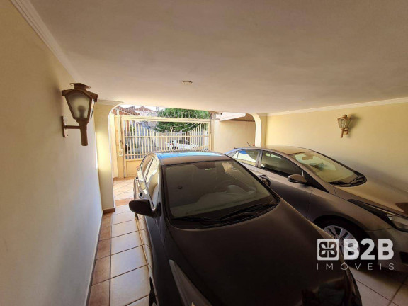 Imagem Casa com 3 Quartos à Venda, 210 m² em Vila Nova Cidade Universitaria - Bauru