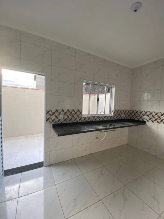 Imagem Casa com 2 Quartos à Venda, 85 m² em Vila Atlântica - Mongaguá