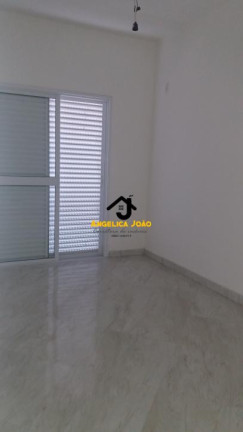 Imagem Casa de Condomínio com 3 Quartos à Venda, 210 m² em Vila Sao Jorge - São Vicente Imagem Casa de Condomínio com 3 Quartos à Venda, 210 m² em Vila Sao Jorge - São Vicente