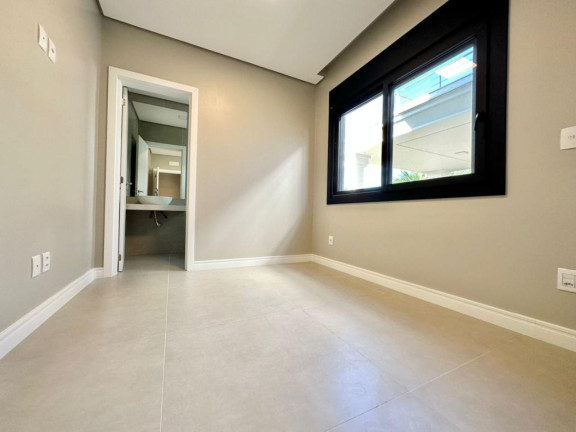 Imagem Casa com 4 Quartos à Venda, 225 m² em Marina - Xangri-la